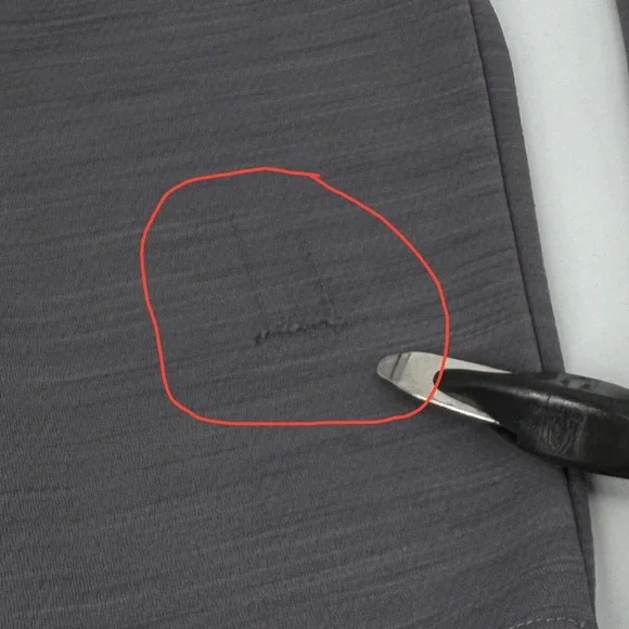 Nike Dri-FIT Gray Long Sleeve 1/4 Zip Pullover Athletic Top Women's Medium - Picture 6 of 6